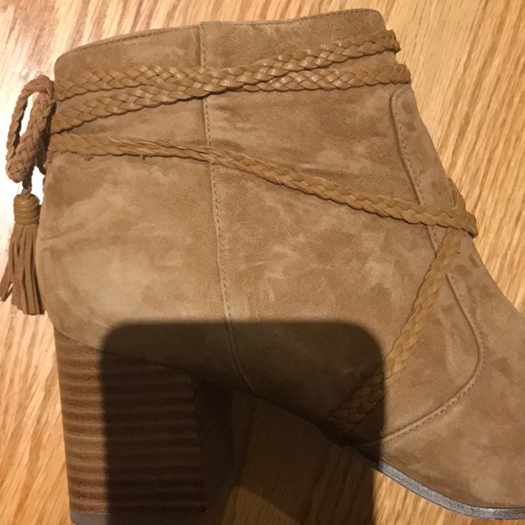 Via Spiga Maddox block heel bootie boots shoes - Picture 8 of 8